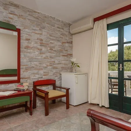 Hotel Naxos 2*